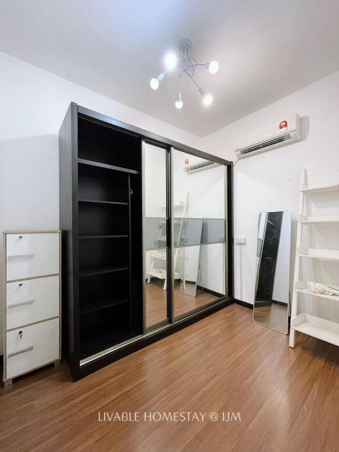 Livable Ijm Apartment *